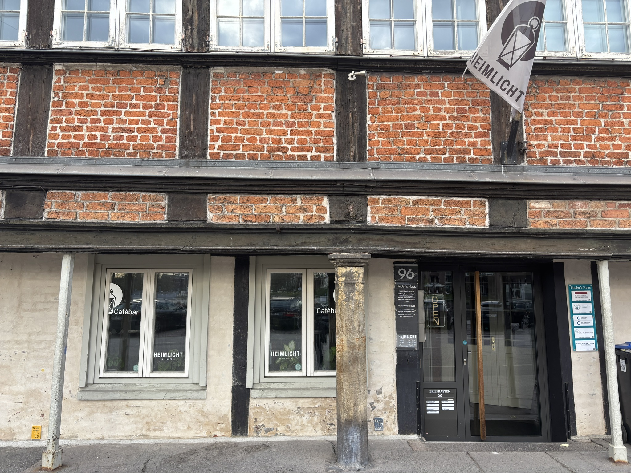 0CEC49F3-D345-4650-978F-FC894A4020E6_1_102_o