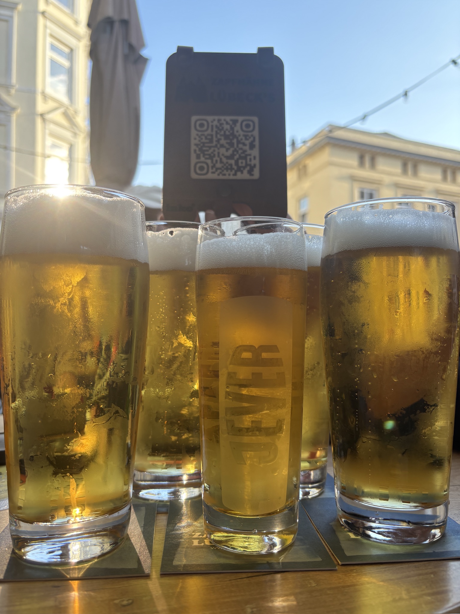 A85B25E0-5425-40D3-8116-C665CB763A43_1_102_o