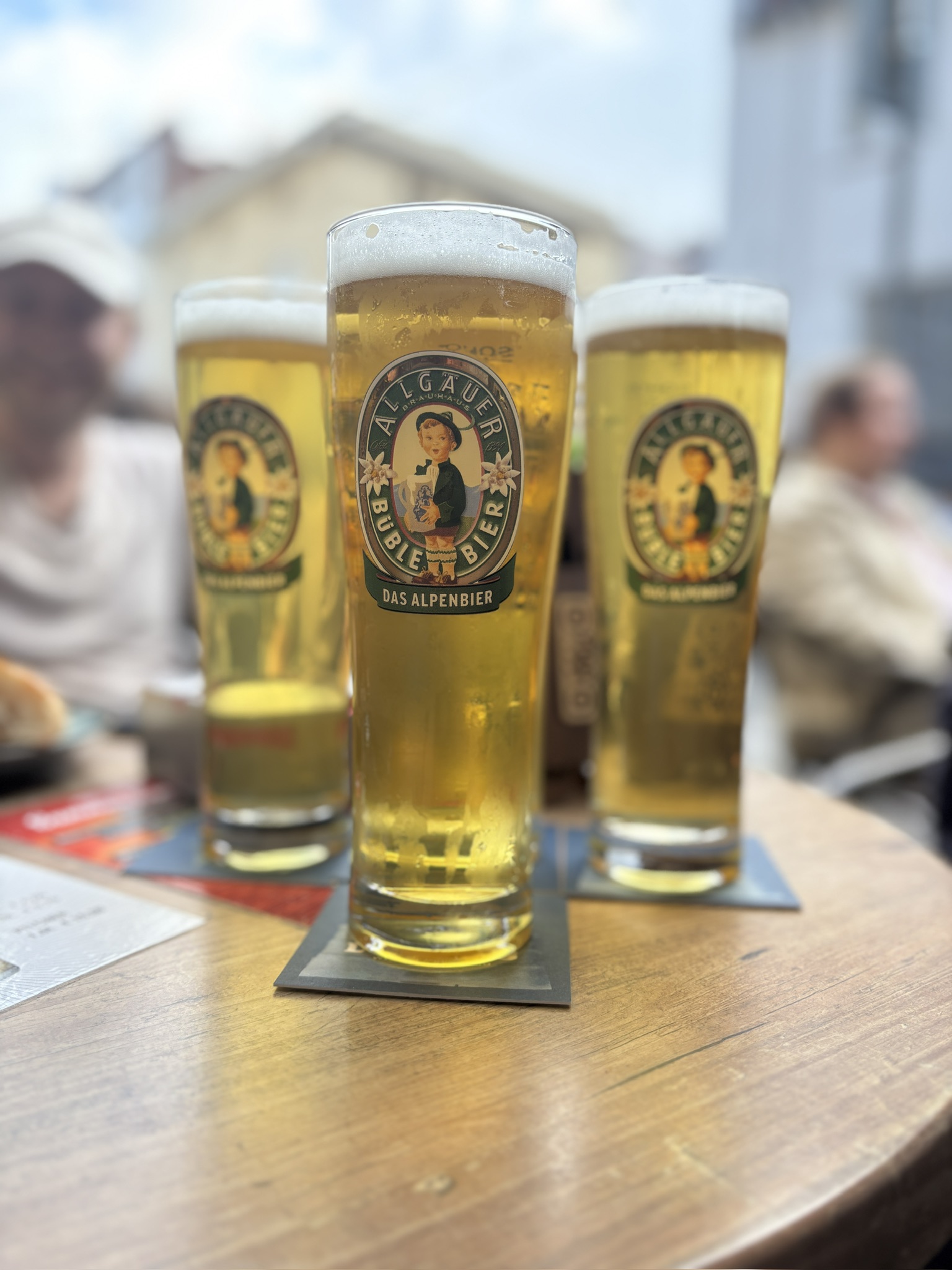 B98C85DA-5ED5-4C88-9AE5-3E039071B884_1_102_a