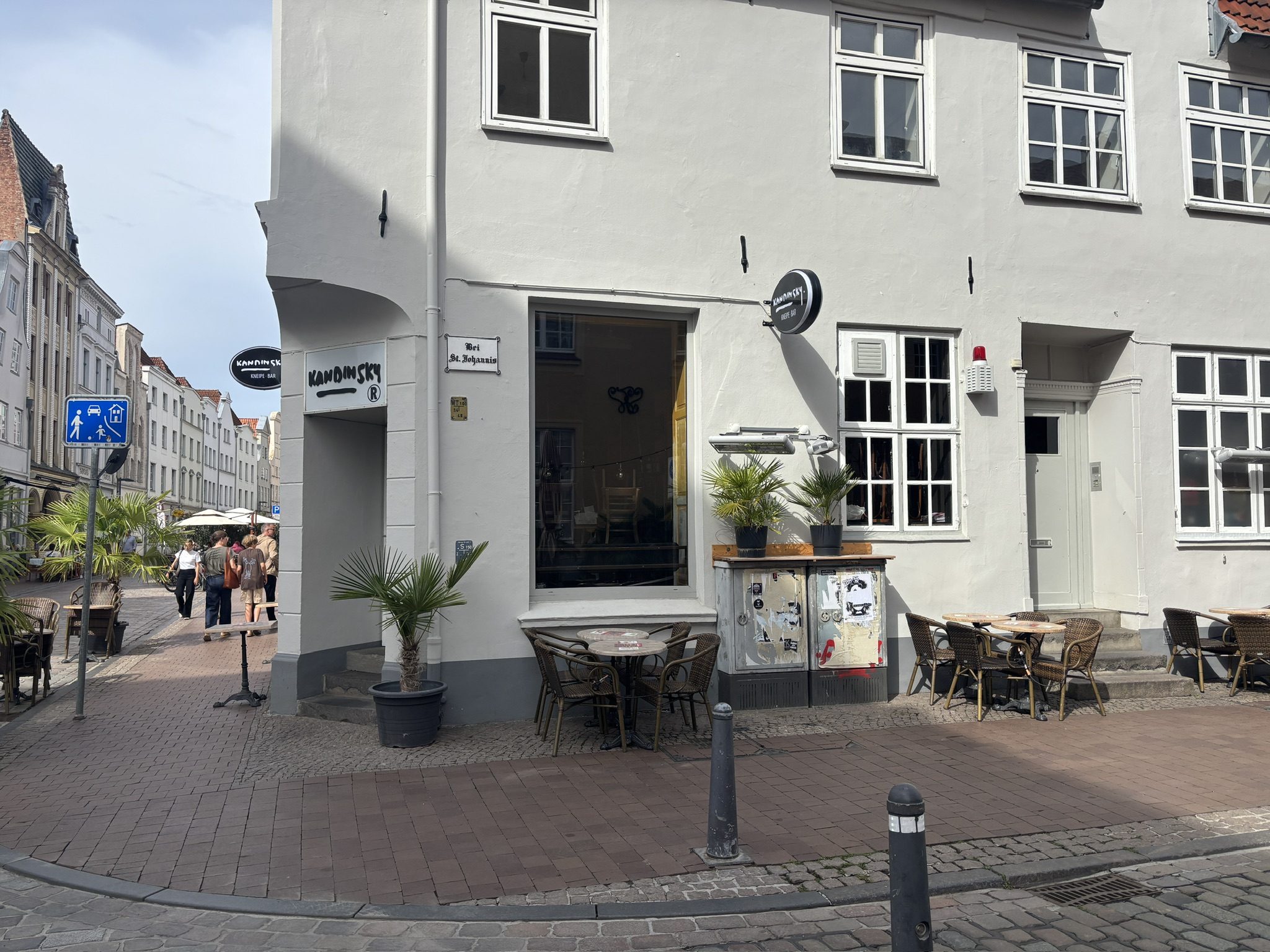 E69BA86A-938C-48FE-8014-91413FB1DF72_1_102_o